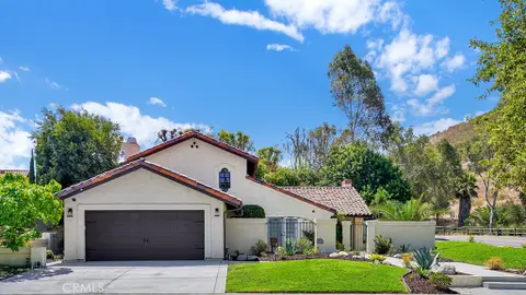 MLS: OC26160493