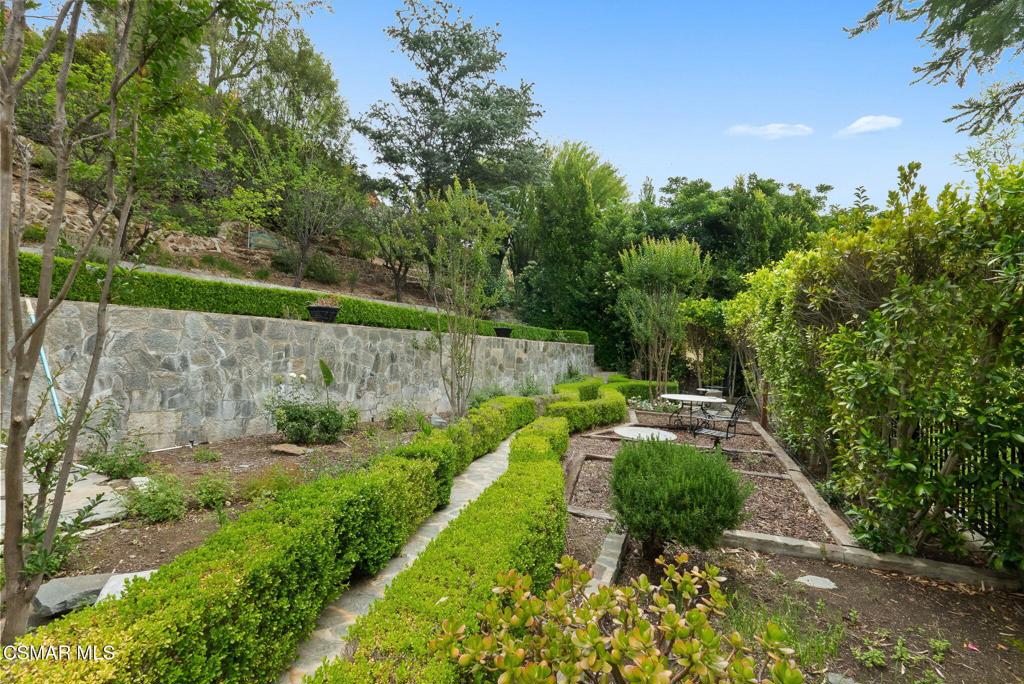 Malibu Lake/Lakeside-863 - 863 - Residential