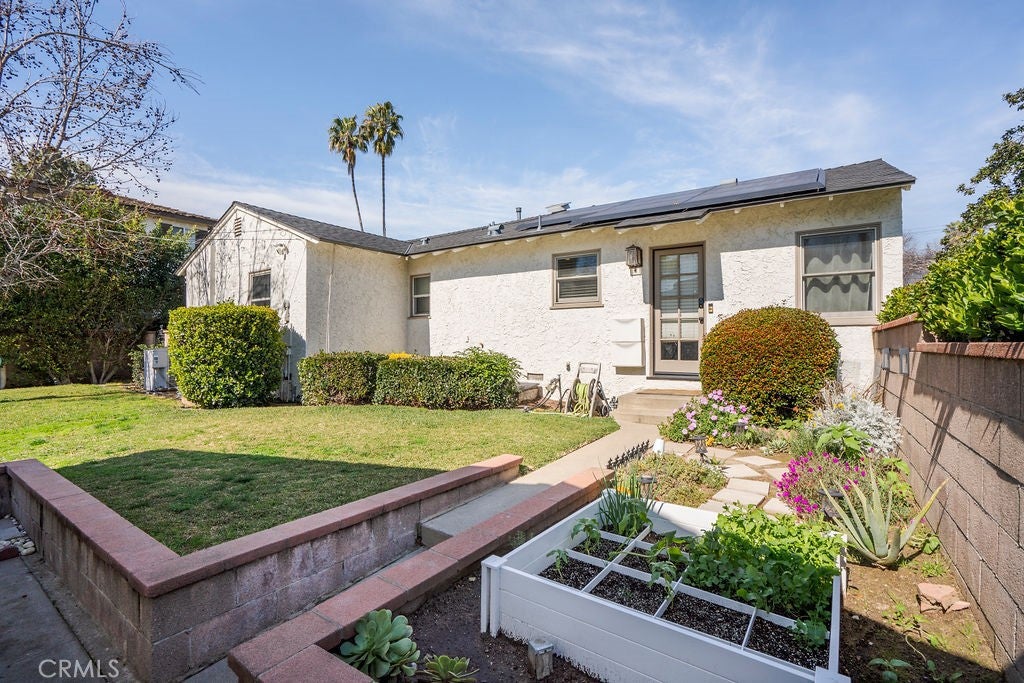 3000 E California Blvd