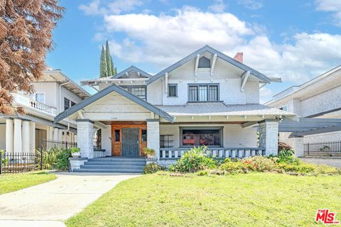 Photo of 1404 S Manhattan Place, Los Angeles, CA 90019 (MLS # 26844899)
