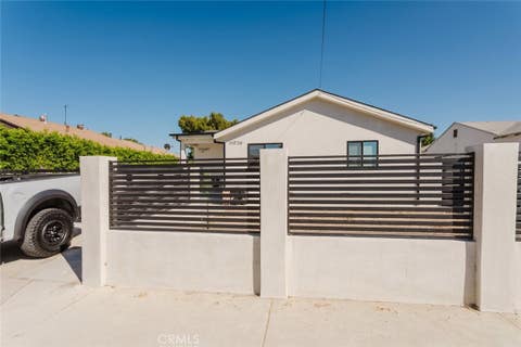 Photo of 11026 Fleetwood Street, Sun Valley, CA 91352 (MLS # SR26171870)