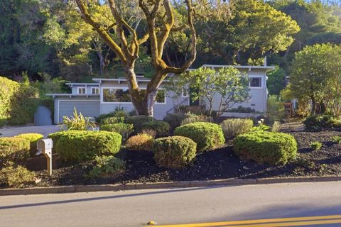 Photo of 1831 Cordilleras Road, Redwood City, CA 94062 (MLS # ML82038634)