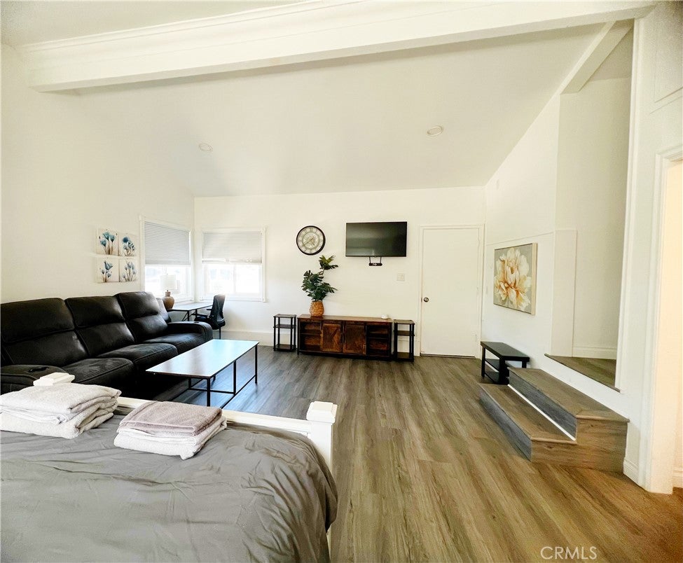 1762 W Minerva