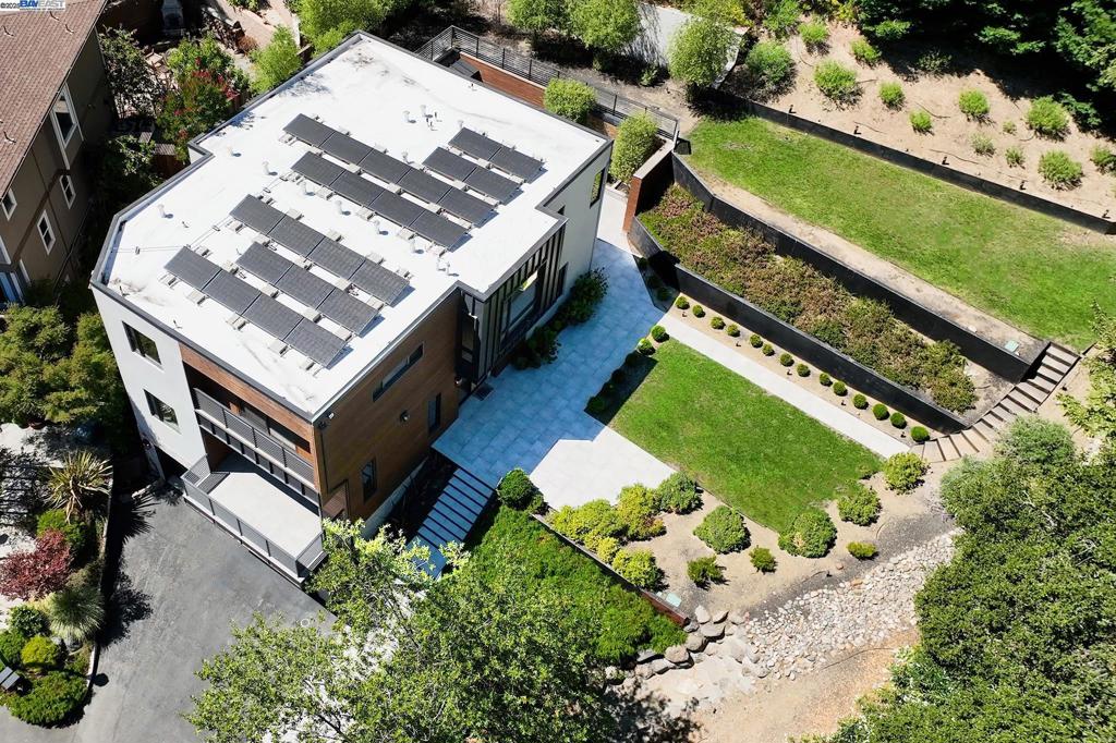 MONTCLAIR - Residential