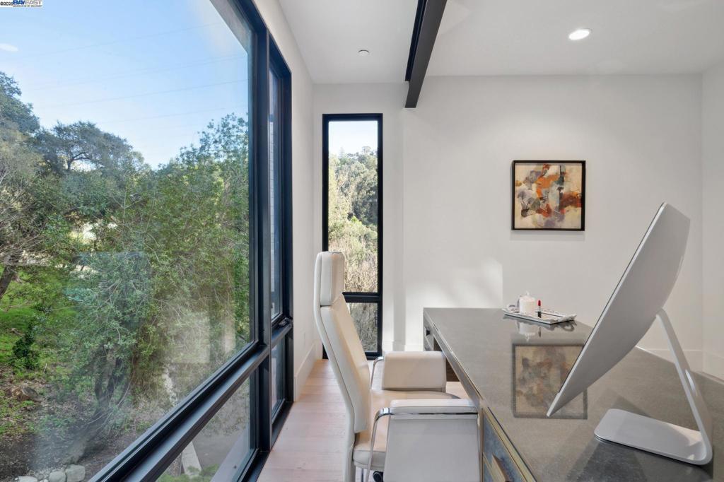 MONTCLAIR - Residential