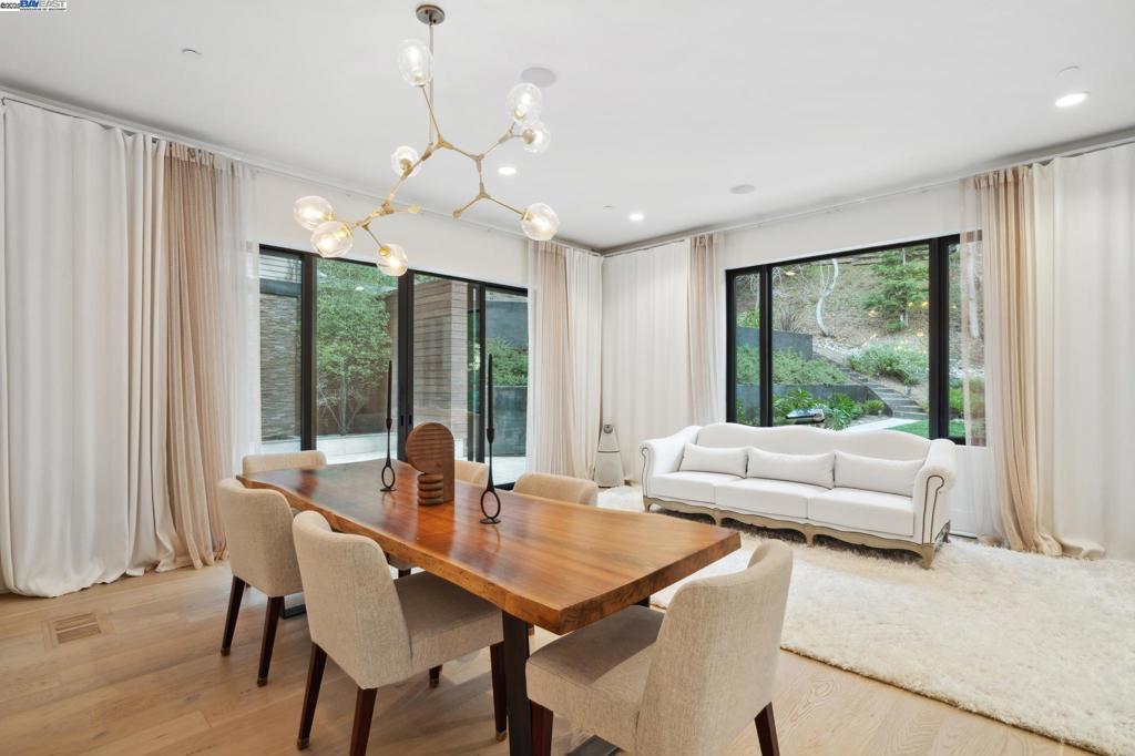 MONTCLAIR - Residential