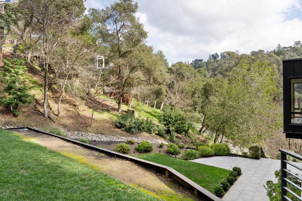 MONTCLAIR - Residential