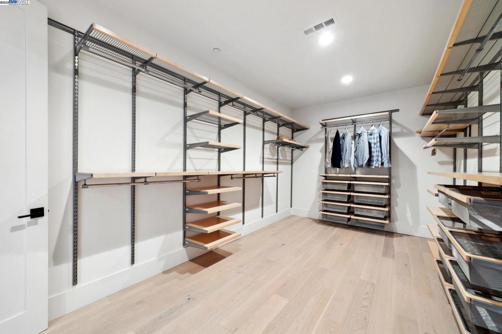 MONTCLAIR - Residential