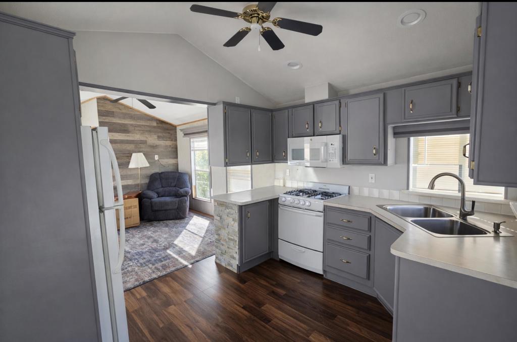 16400 Bubbling Wells Road 136