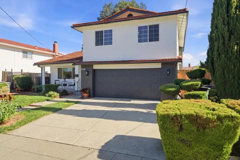 Photo of 7081 Ann Arbor Way, Dublin, CA 94568 (MLS # ML82039545)