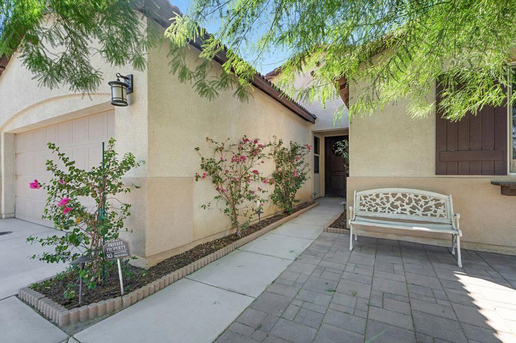 82813 Longfellow Court
