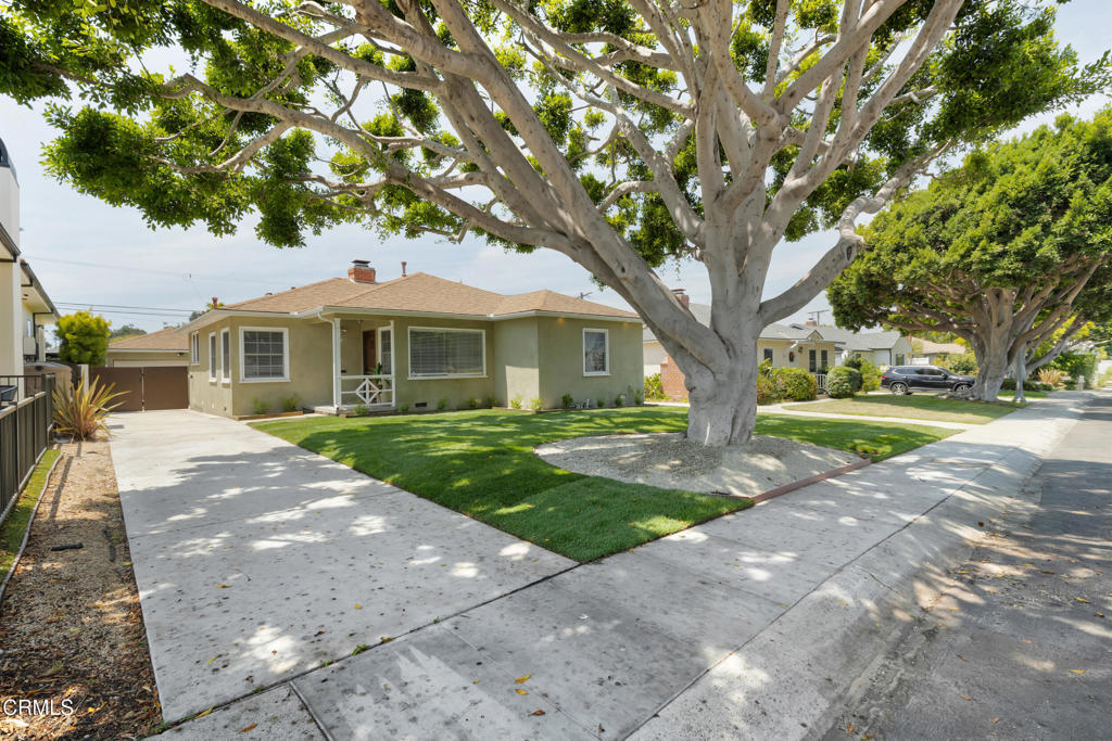 7933 Kenyon Avenue
