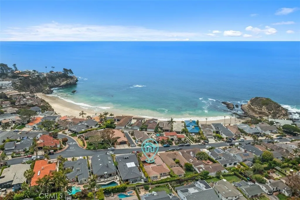 Laguna Beach, California 92651, United States, 4 Bedrooms Bedrooms, ,3 BathroomsBathrooms,Residential,Active,136345