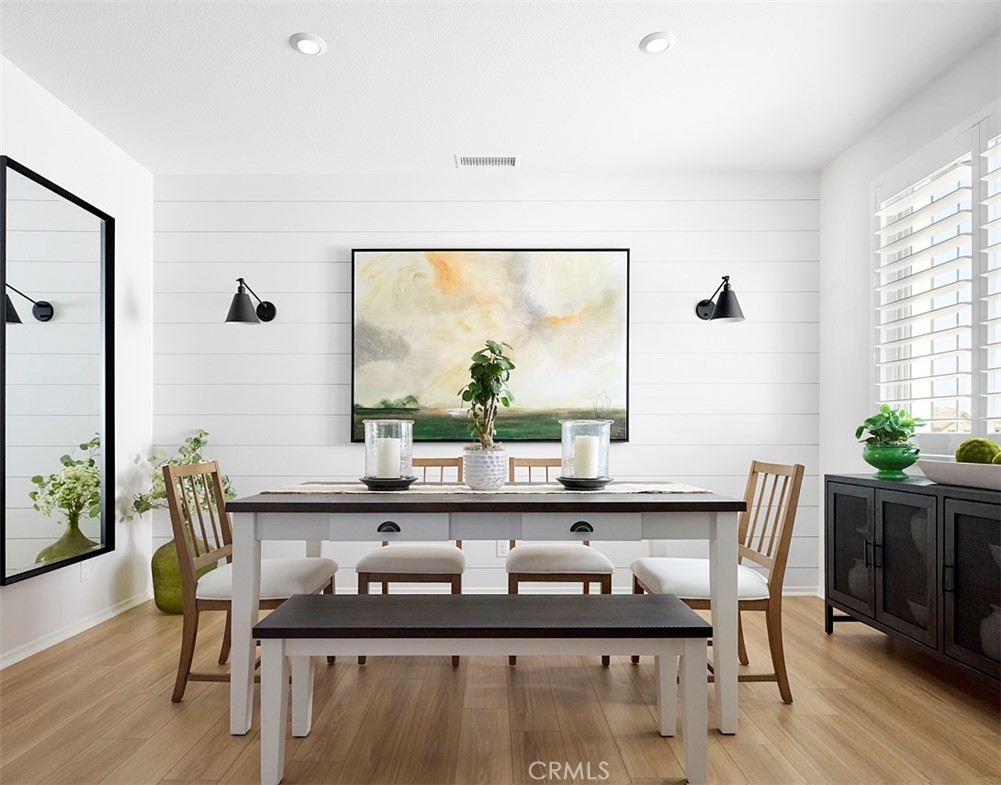 16113 Spicebush Lane