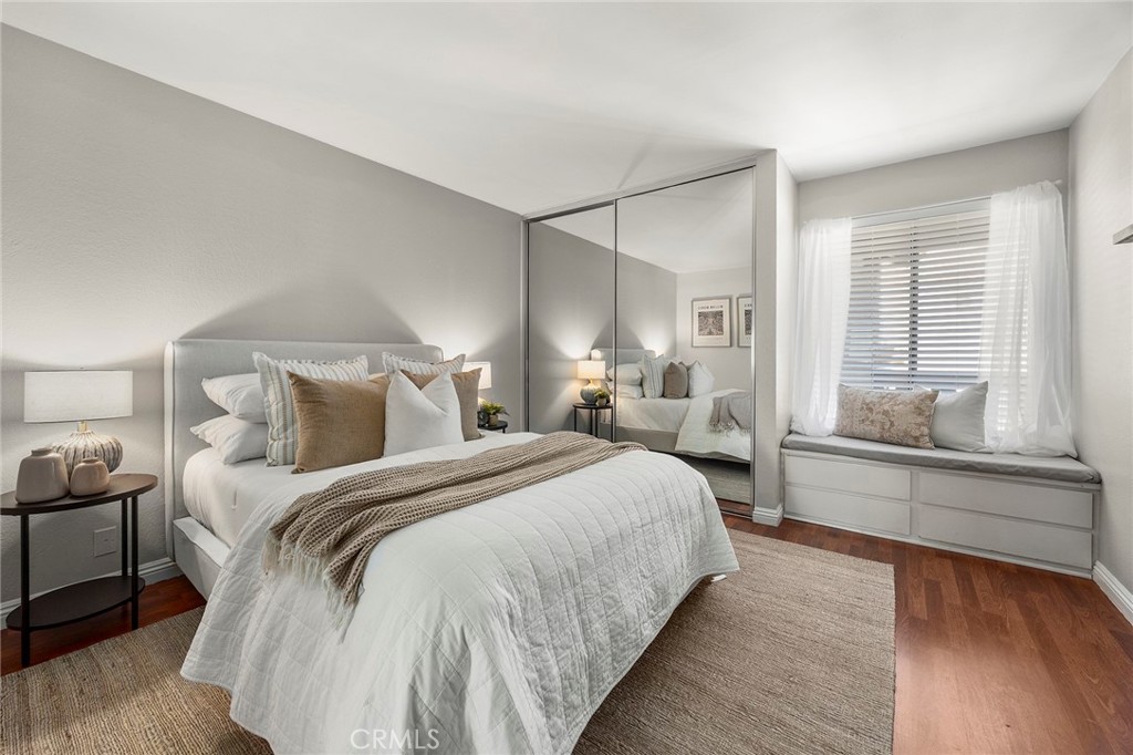 Via Valencia (VIAV) - Residential