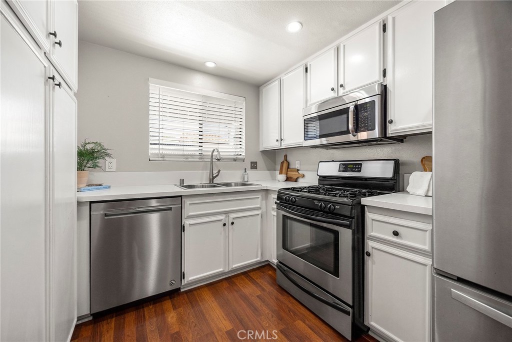 Via Valencia (VIAV) - Residential