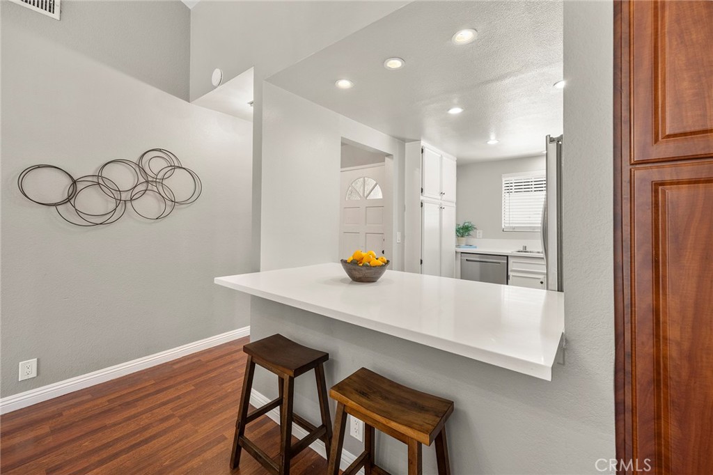 Via Valencia (VIAV) - Residential