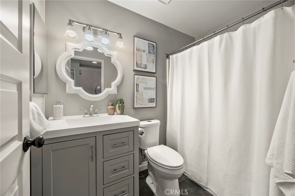 Via Valencia (VIAV) - Residential