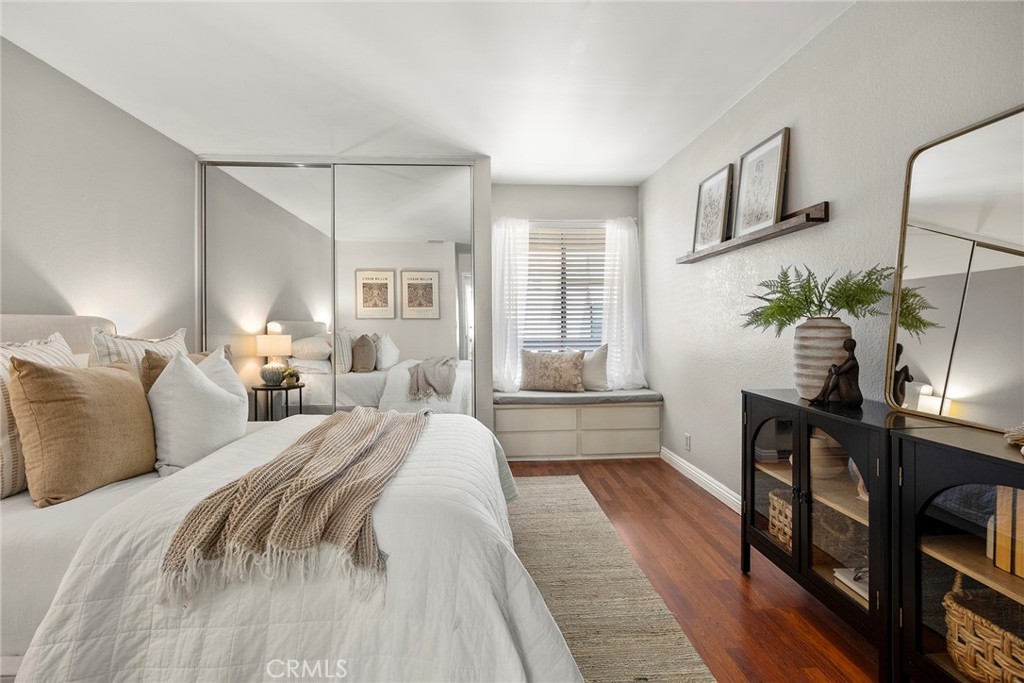 Via Valencia (VIAV) - Residential