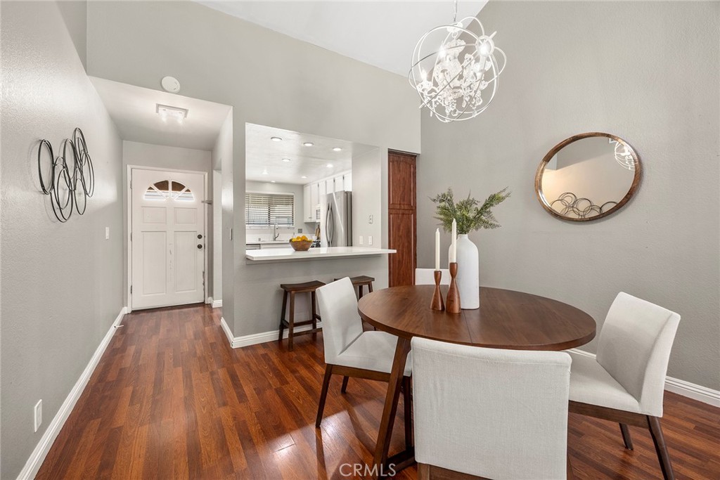 Via Valencia (VIAV) - Residential