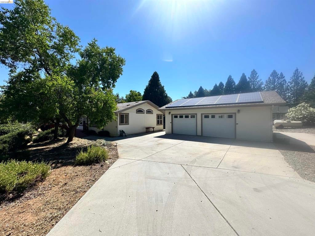 20511 Nob Hill Cir