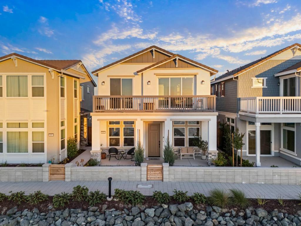 854 Freeboard Court