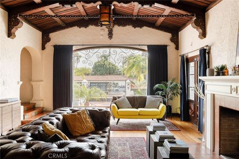 7 37th Place Long Beach CA 90803