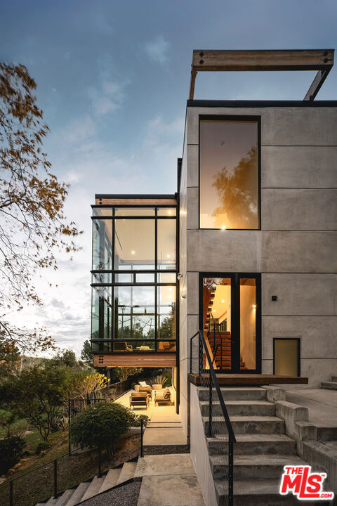 2315 Live Oak Meadows Road