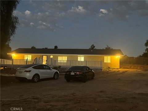 Photo of 6475 Stover Ave, Riverside, CA 92505 (MLS # PW25229183) Photo of 6475 Stover Ave, Riverside, CA 92505 (MLS # PW25229183)