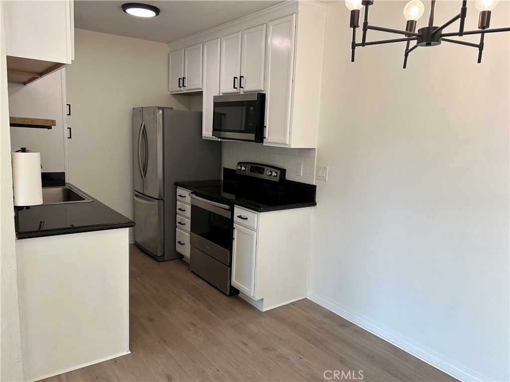 Reduced again before the possibility of offering for lease ! Don’t miss this upgraded and stylish 3-bedroom, 2-bath condo located in the highly desirable South Bay area Torrance p.o LA strip. This bright and spacious upstairs unit features a private master suite with its own bathroom, and no neighbors above for added privacy and quiet.
The condo includes modern upgrades and comes fully equipped with a refrigerator, microwave, dishwasher, and an in-unit washer/dryer combo. Tastefully decorated and completely move-in ready!
Enjoy fantastic community amenities including two swimming pools, a spa/jacuzzi, and a gym located just below the unit, perfect for both relaxation and an active lifestyle.
Gated community with carport parking included, plenty of visitor parking available in front of property.
Offered at a great price in a prime location, located minutes west of 110 freeway, close to shopping and approx. 15 to 20 minutes to beaches, this is a must-see property.