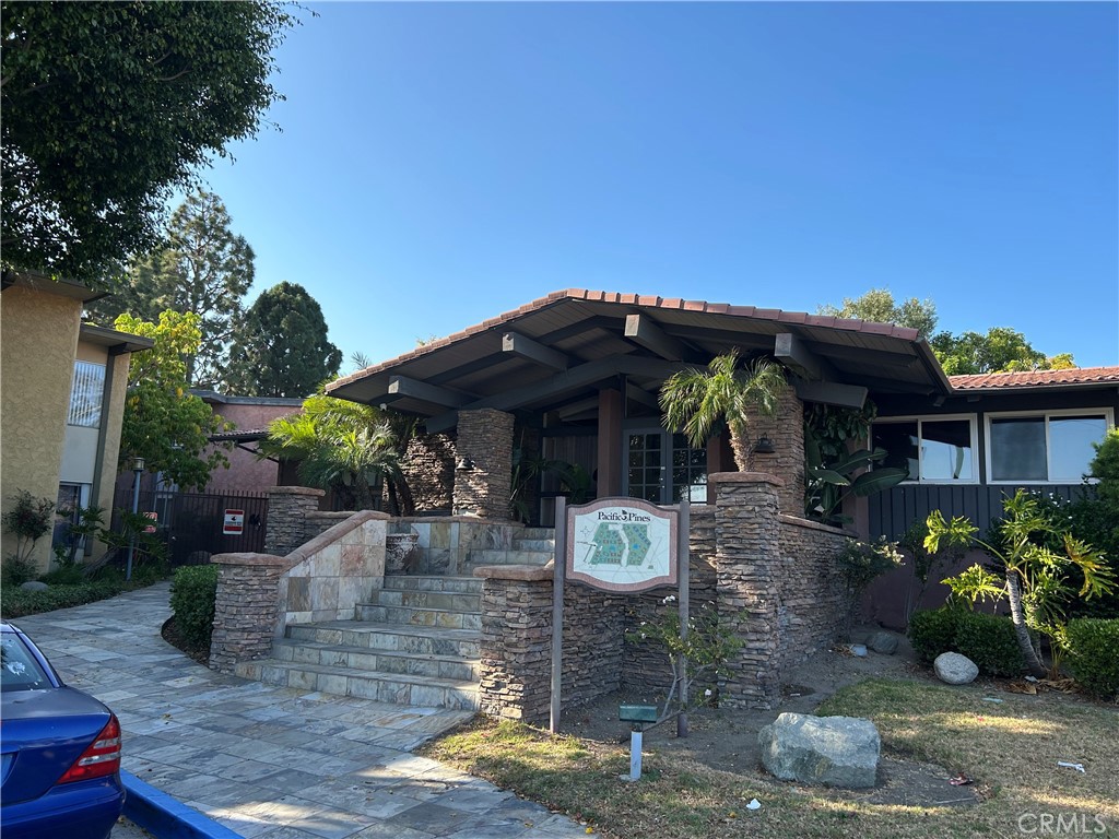 23316 Marigold Avenue R202