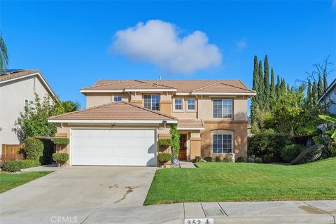 Photo of 952 Camino Del Sol, Riverside, CA 92508 (MLS # SW25267698)