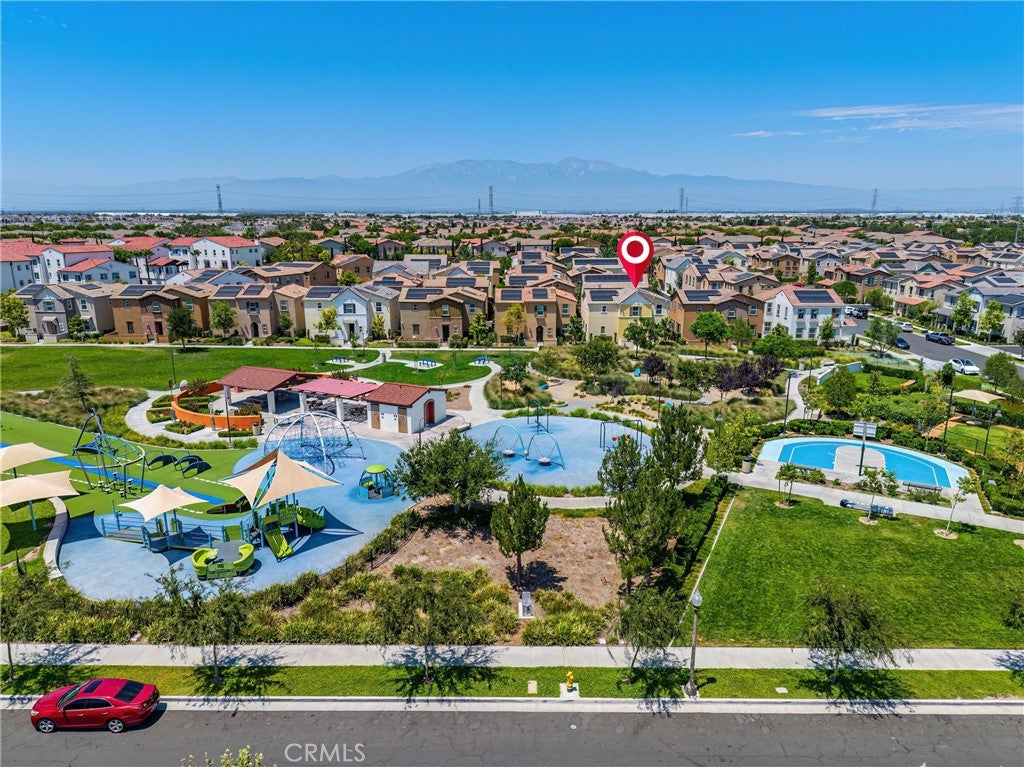 8757 Roving Place