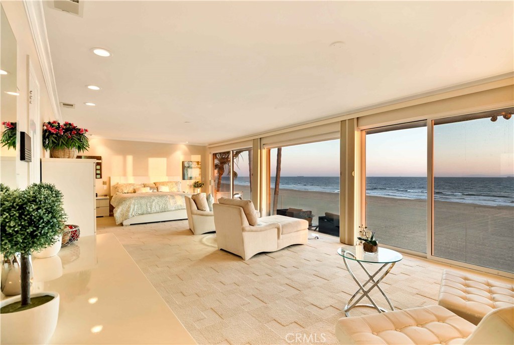 67 A Surfside