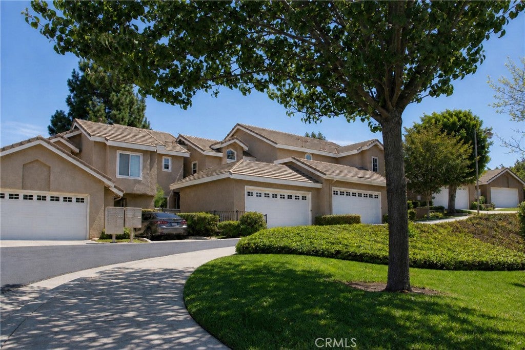 889 S Sapphire Lane