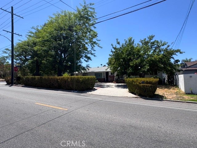Photo of 5307 Vanalden AVE, Tarzana, CA 91356 (MLS # SR26164671)