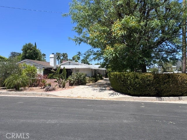 Photo of 5307 Vanalden AVE, Tarzana, CA 91356 (MLS # SR26164671)