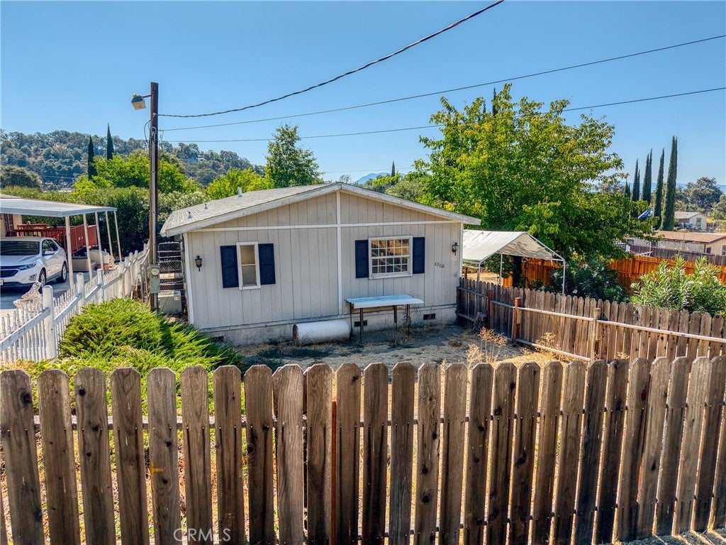 6968 Butte