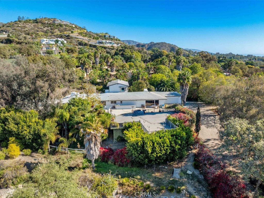 Photo of 27473 Pacific Coast, Malibu, CA 90265 (MLS # PW25249693)