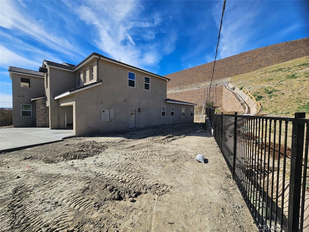 5887 Sunrise Ridge Lane