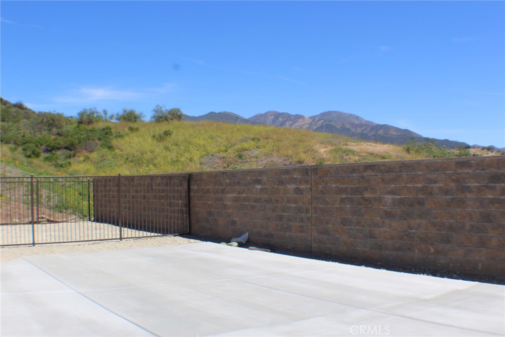 5887 Sunrise Ridge Lane