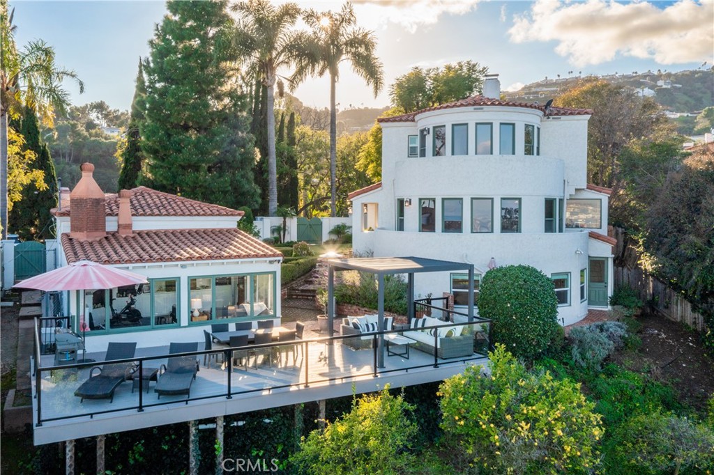6401 Corsini Place