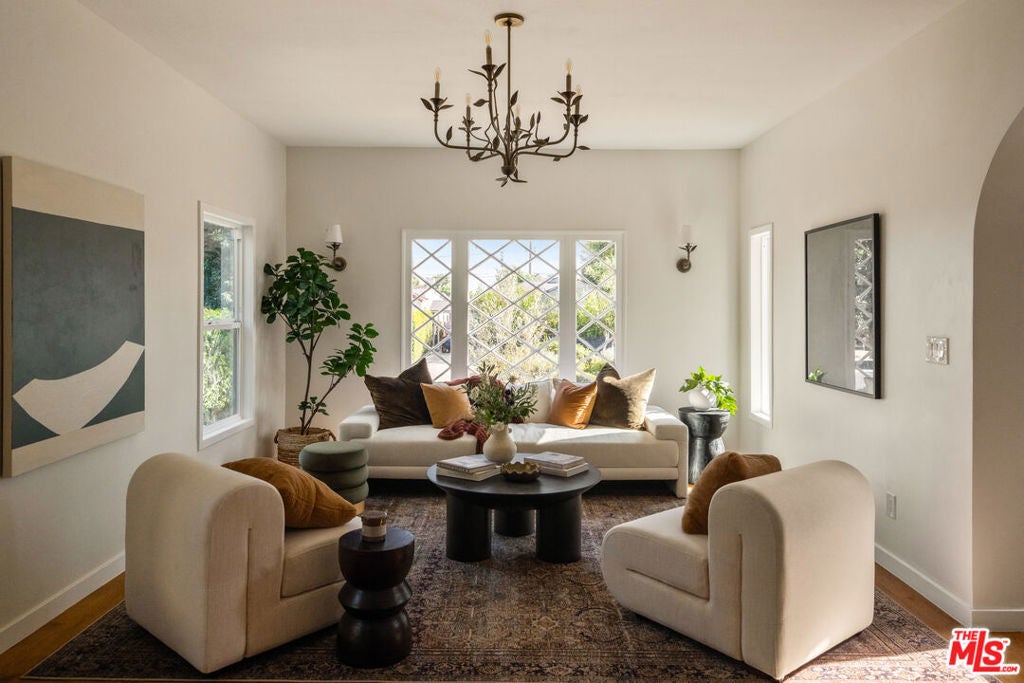 3749 W 59th Street
