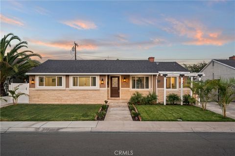 Photo of 638 N Buttonwood St, Anaheim, CA 92805 (MLS # OC26028738)