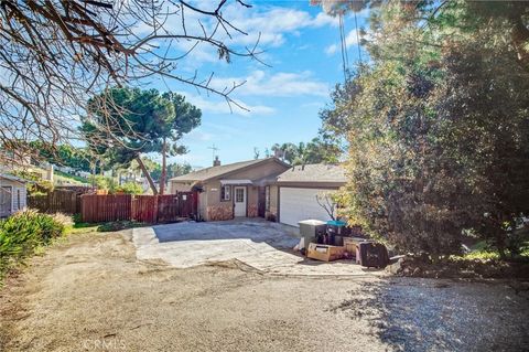 Photo of 19020 Diplomat Ave, Corona, CA 92881 (MLS # PW26043048)