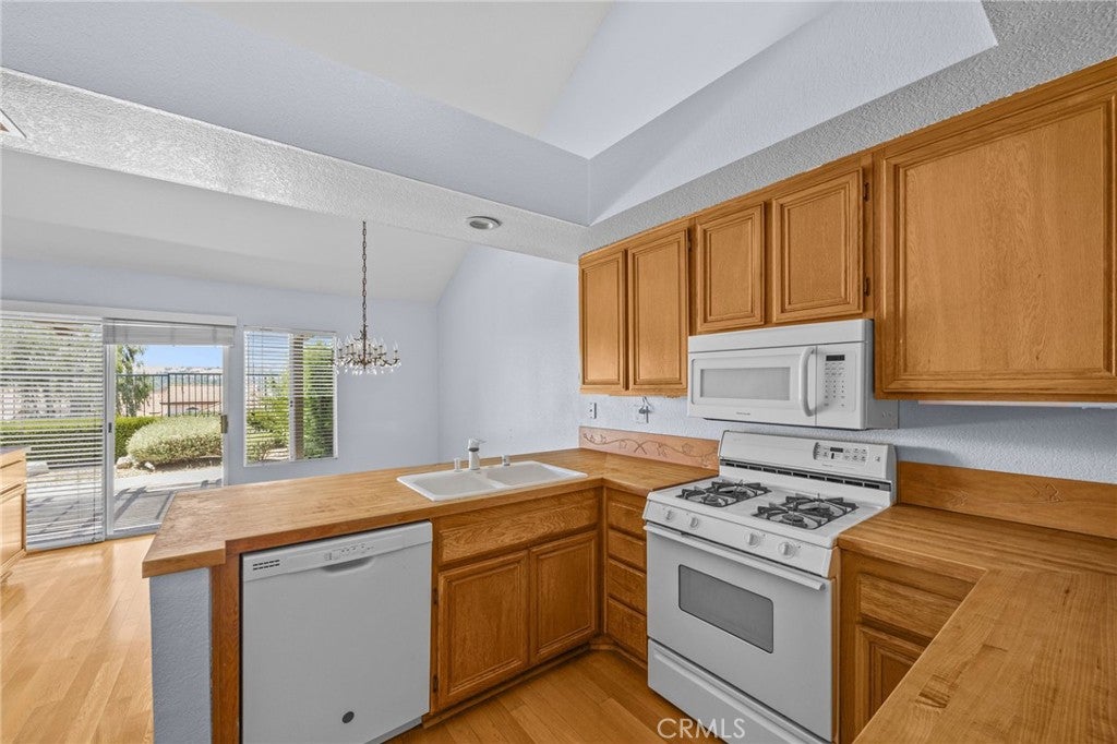 27353 Paseo Ravenna 35, San Juan Capistrano CA 92675 - Photo 10