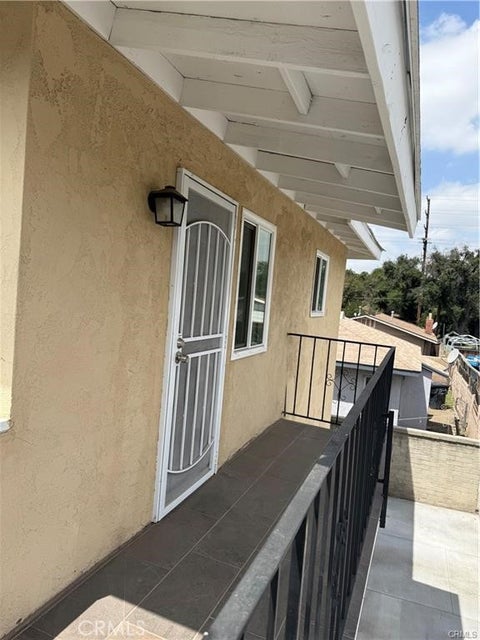Photo of 124 E 10th ST, San Bernardino, CA 92410 (MLS # DW26214104)