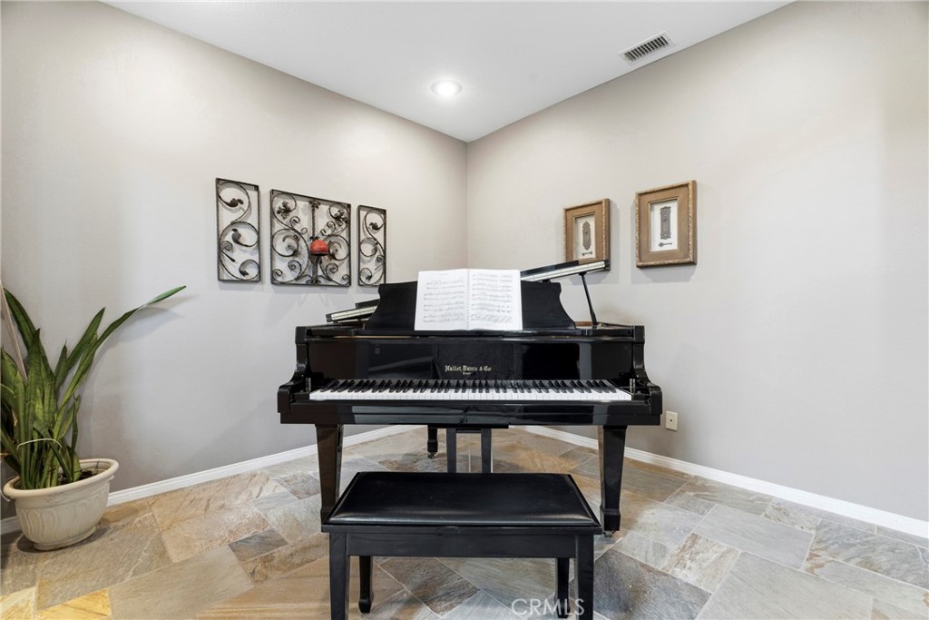 Properties 4 26004 Twain Place