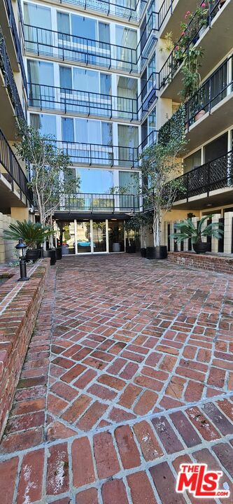 Properties 3 9950 Durant Drive 504