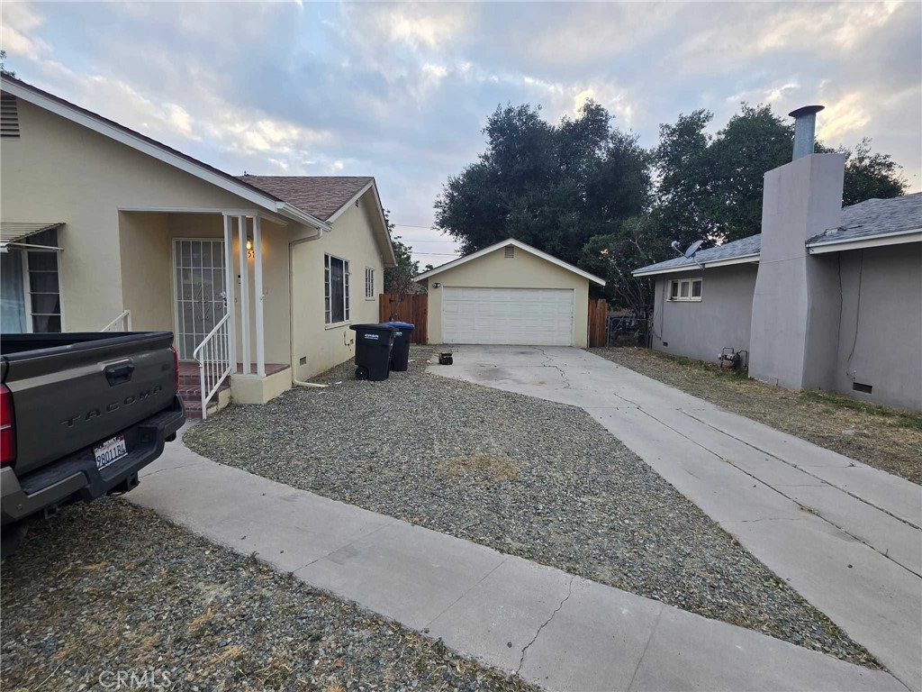 357 S Juanita